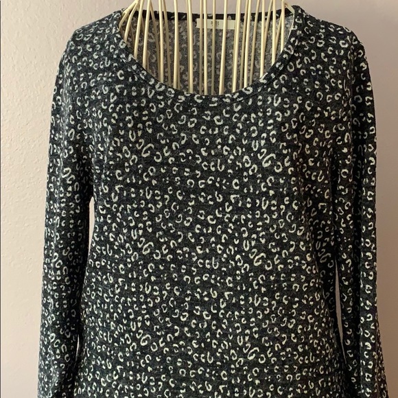 ❗️FREE 🖤🐆 Animal print sweater dress MUST BUNDLE - Picture 5 of 9